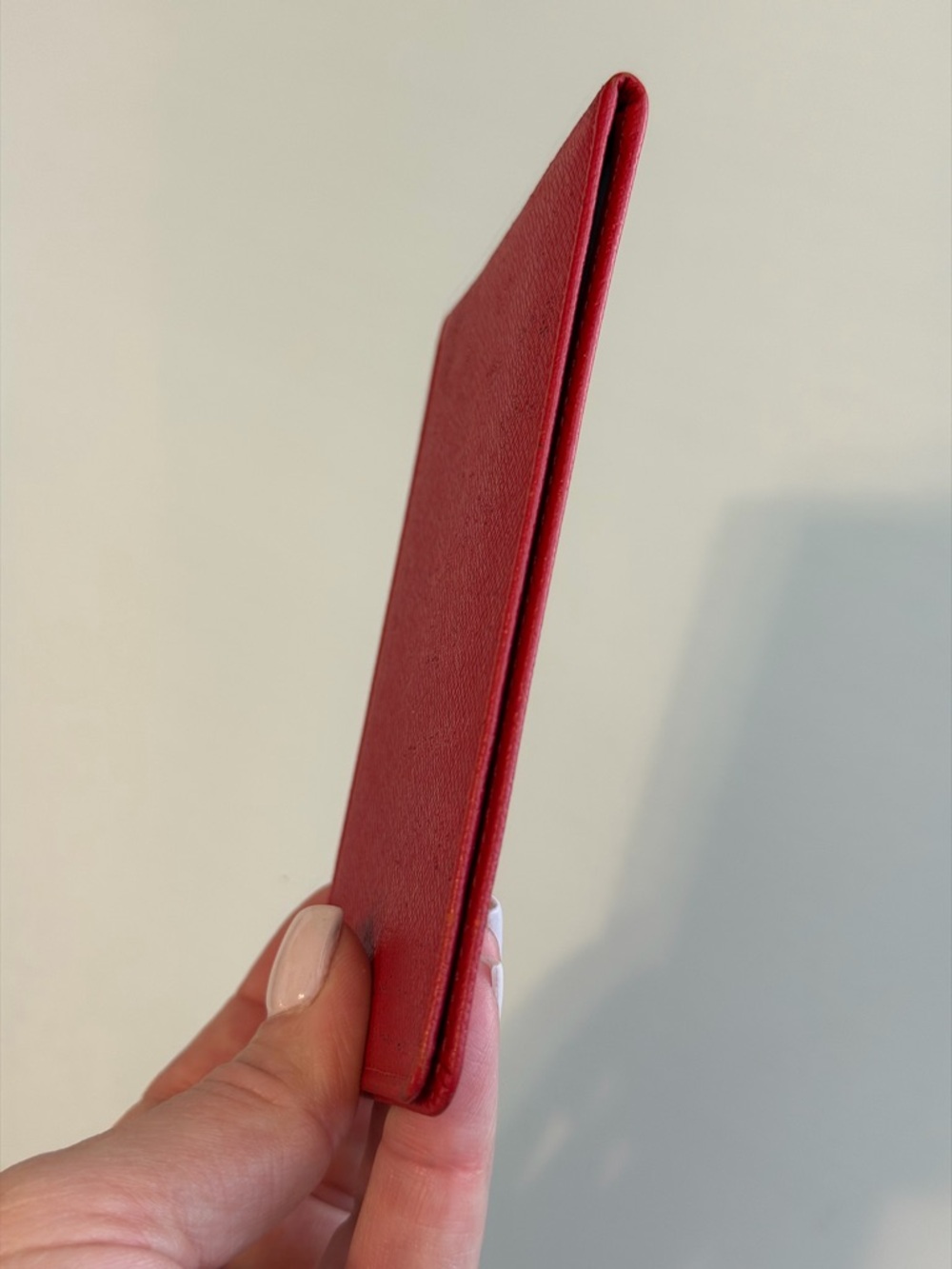Authentic Louis Vuitton red card holder - Picture 6 of 16